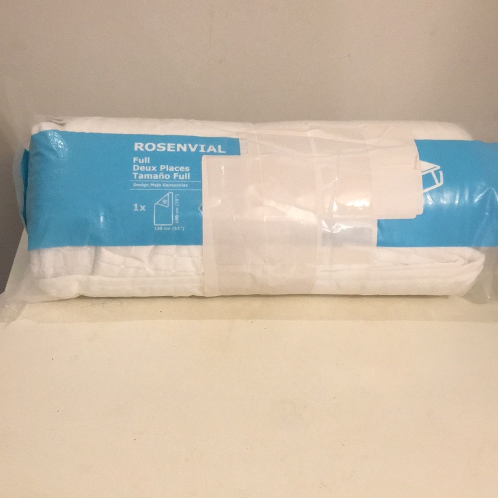 NWT Full Size Mattress protector.